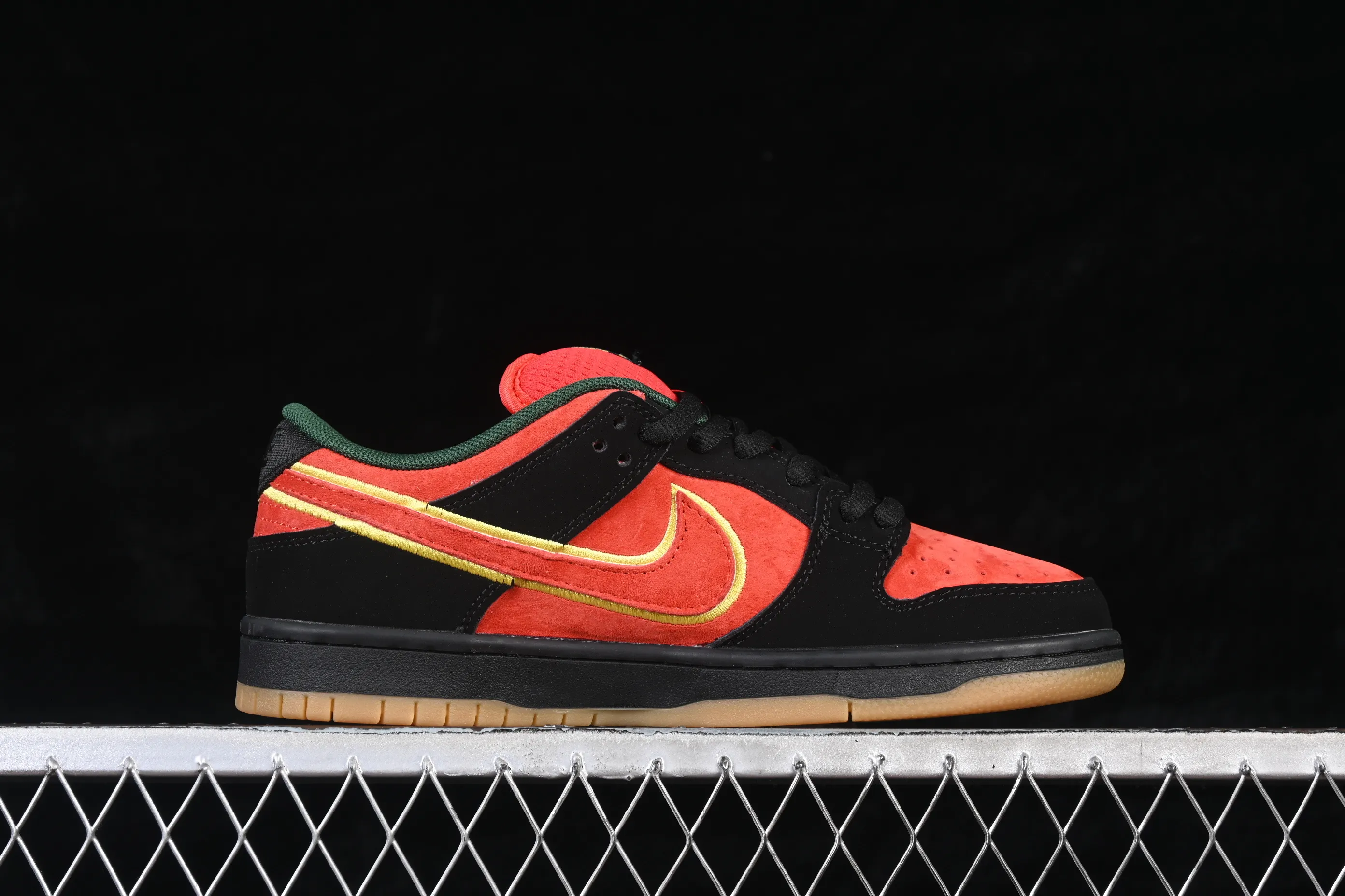 All Categories Nk SB Dunk Series Nk SB Dunk Low Low-top sneakers Nike SB Dunk Low Bloodline SB low-top casual sneakers FZ1287-300